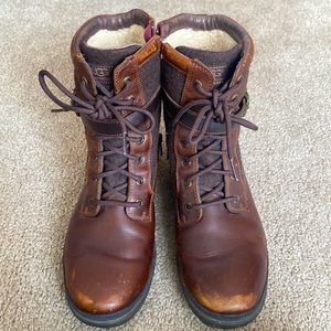 UGG leather, insulated winter boots, size 10